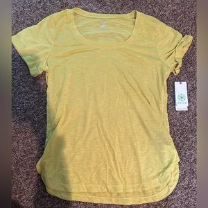 Gaiam yoga tshirt